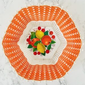 plastona gevlohten plastic mand oranje jaren 60 vintage retro