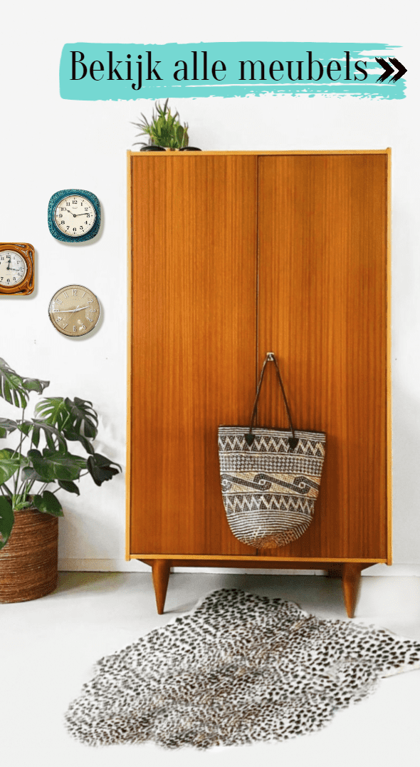 Vintage deens design kledingkast teak